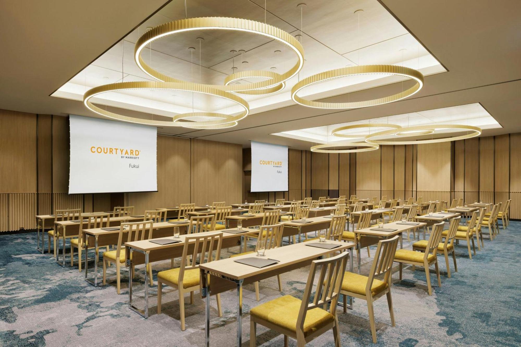 Courtyard By Marriott Fukui Hotel Екстериор снимка